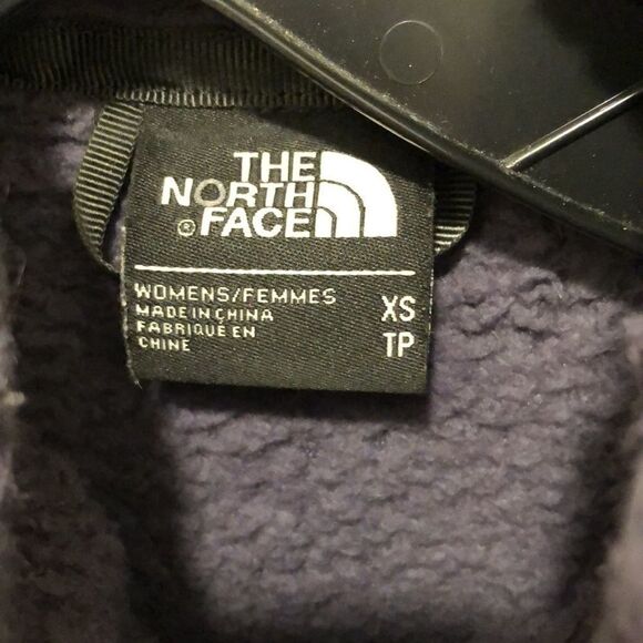 North Face purple fleece jacket size XS EUC - Picture 3 of 3